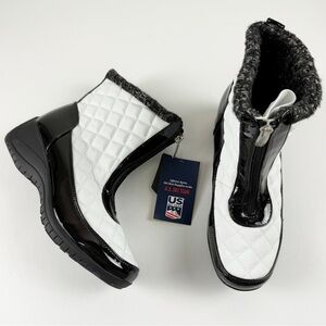 Khombu Thermo Lite Megan Boots Womens 8M White Quilted Wedge NEW with Tags NWT